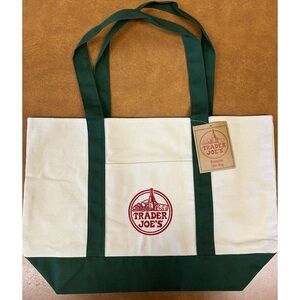 *NWT* Trader Joe’s Reusable Large Green Canvas Tote